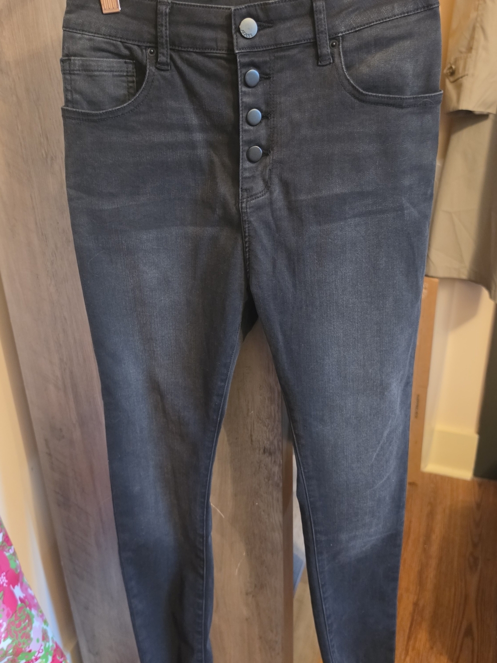 High-Rise Black Wash Women's Button-Fly Jeans